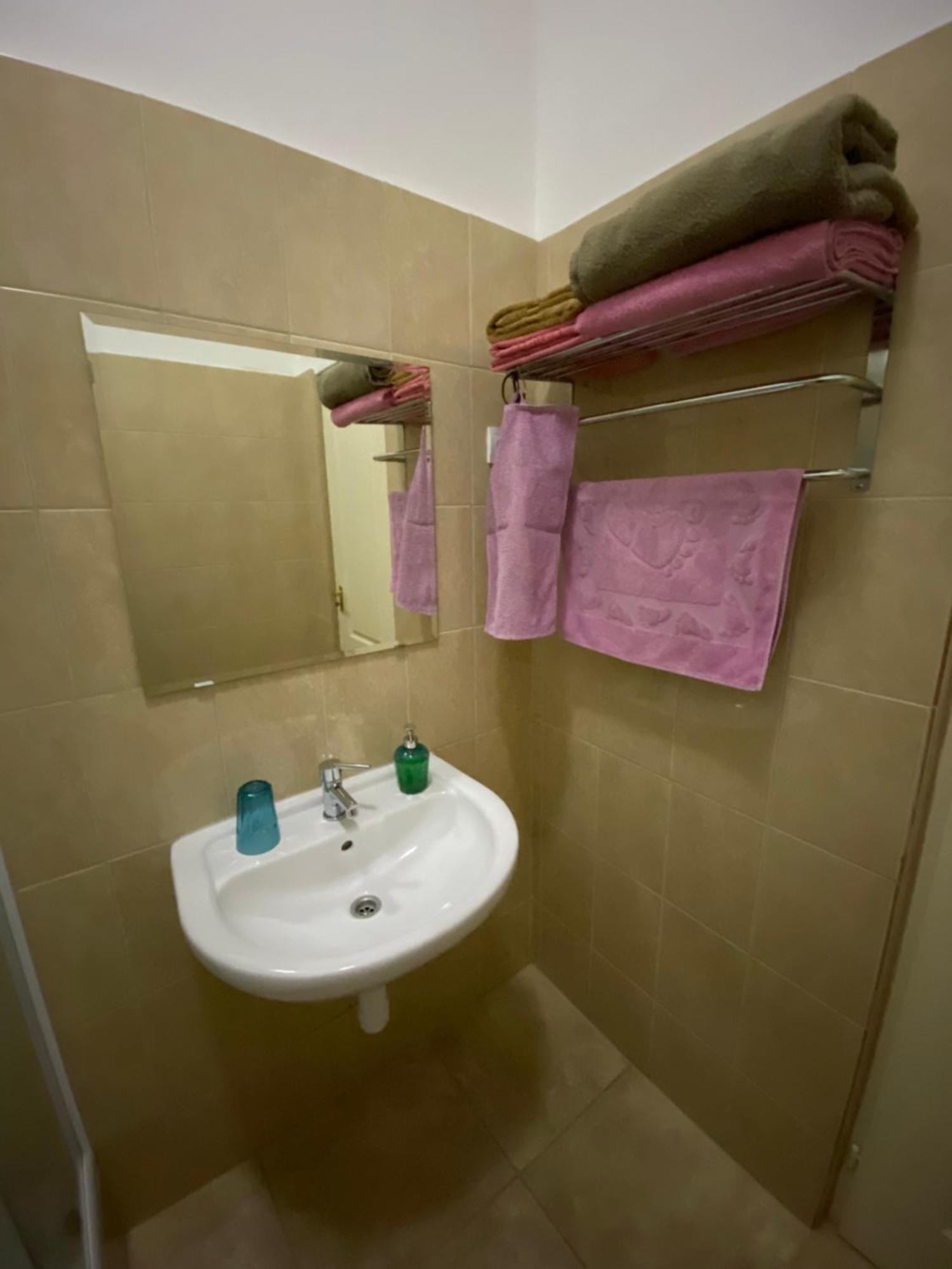 Apartament And Heart Of The